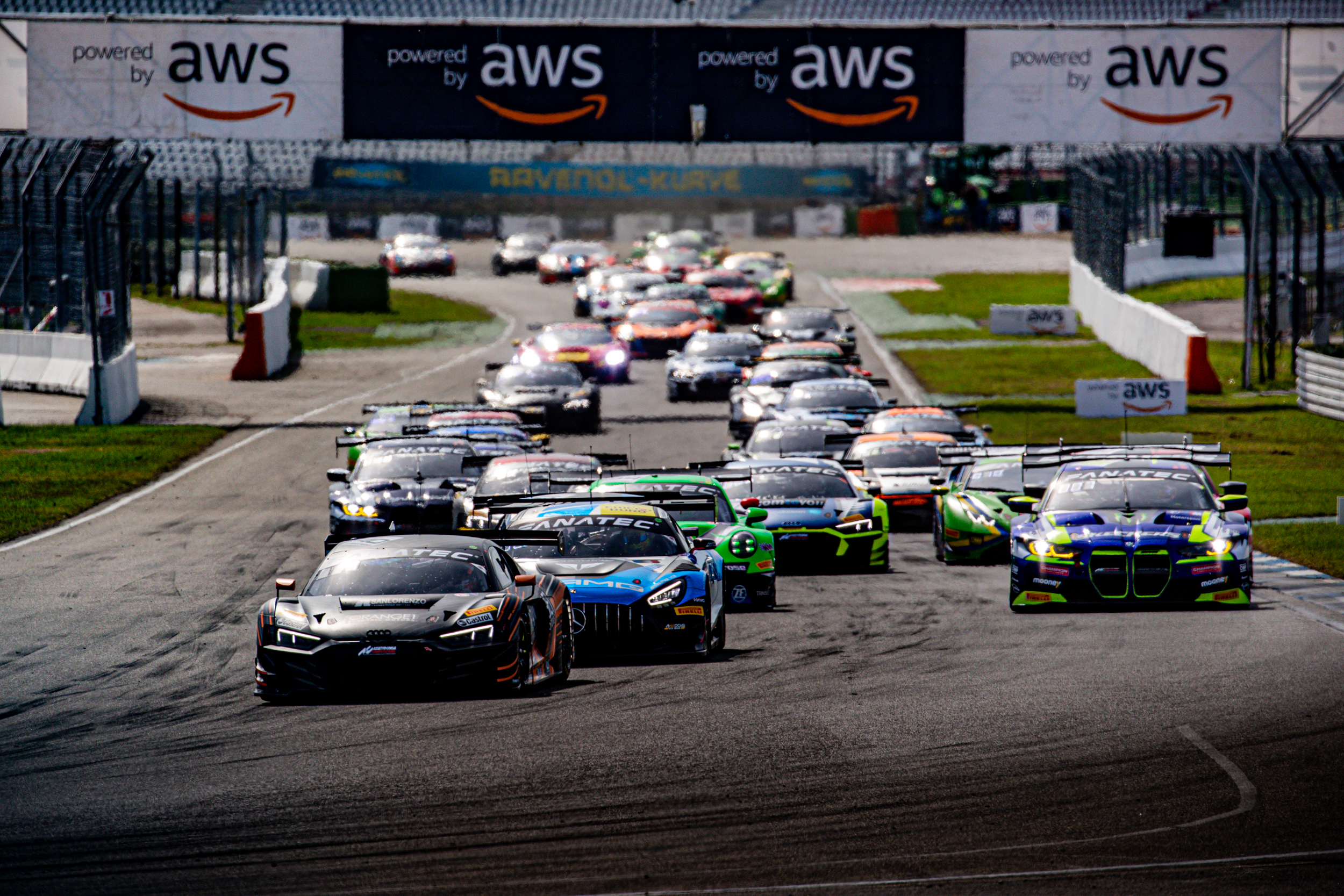 https://www.britishgt.com/images/21C_SRO_Hockenheim_B59I8766_23.jpg