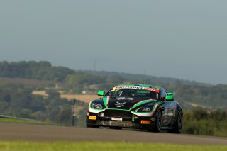 Kieran Griffin / Jake Giddings JW Bird Motorsport Aston Martin Vantage GT4  | Jakob Ebrey