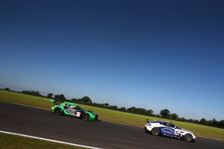 Paul Hollywood / Jamie Chadwick Beechdean AMR Aston Martin Vantage GT4  | Jakob Ebrey Photography