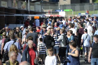 Crowds at Brands Hatch | Jakob Ebrey Photography