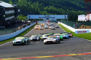 Race 1 Start | Jakob Ebrey Photography