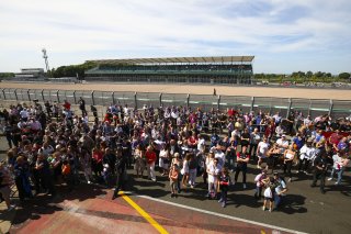 Crowds at Silverstone | Jakob Ebrey Photography
