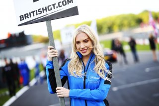 Grid girls | Jakob Ebrey Photography