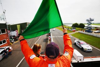 Green flag at Snetterton | JEP