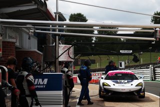Callum Pointon / Dean Macdonald HHC Motorsport McLaren 570S GT4  | JEP