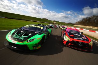 Adam Balon / Phil Keen Barwell Motorsport Lamborghini Huracan GT3 EVO and Nick Jones / Scott Malvern Team Parker Racing Mercedes-AMG GT4  | JEP