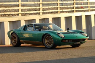 Lamborghini Miura in the paddock | JEP
