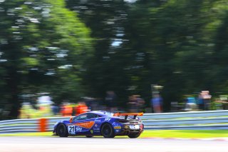 #21 Mia Flewitt / Euan Hankey - Balfe Motorsport McLaren 570S GT4  | JEP