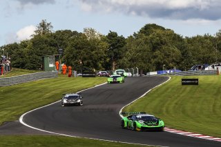 #72 Adam Balon / Phil Keen - Barwell Motorsport Lamborghini Huracan GT3 Evo  | JEP