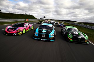 Graham Johnson / Michael O'Brien - Balfe Motorsport McLaren 570S GT4, Nick Jones / Scott Malvern - Team Parker Racing Bentley Continental GT3, Richard Neary / Sam Neary - Team ABBA Racing Mercedes-AMG GT3  | JEP