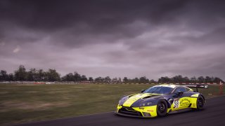 R2 Snetterton 98 Ross Gunn Aston Martin Vantage AMR GT3 Beechdean AMR | Xynamic Automotive Photography