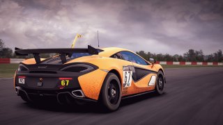 R2 Snetterton 67 Florian Hasse McLaren 570S GT4 D&ouml;rr Esports | Xynamic Automotive Photography