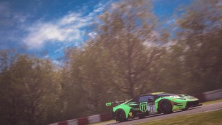 R3 Brands Hatch 72 Sandy Mitchell Lamborghini Huracan GT3 Evo Barwell Motorsport | Xynamic Automotive Photography