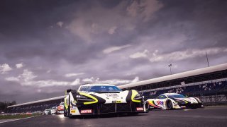 R4 Silverstone 23 James Baldwin McLaren 720S GT3 Team Rocket RJN | Xynamic Automotive Photography