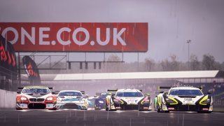 R4 Silverstone Start | Xynamic Automotive Photography