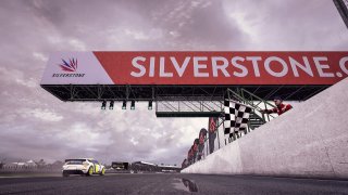 R4 Silverstone 37 Jack McIntyre Porsche 718 Cayman GT4 Zansho Rocket Simsport | Xynamic Automotive Photography