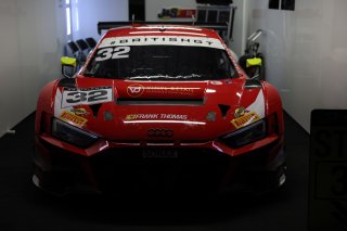 #32 Sacha Kakad / Hugo Cook - J&S Racing Audi R8 LMS GT3  | SRO / JEP