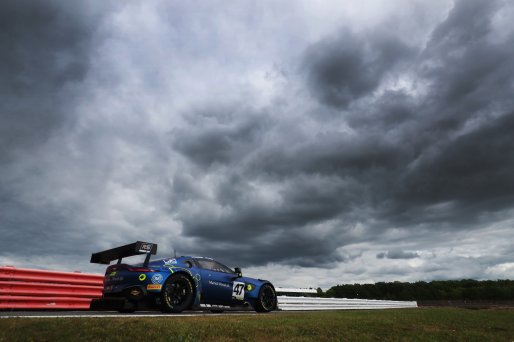 Kieran Griffin / Jake Giddings JW Bird Motorsport Aston Martin Vantage GT4  | British GT