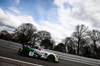 Mark Murfitt / Michael Broadhurst Fox Motorsport Mercedes-AMG GT4  | Jakob Ebrey