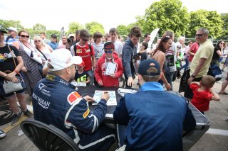Autograph Session | Jakob Ebrey 
