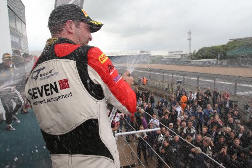 Joe Osborne AmDTuning.com BMW Z4 GT3  | Jakob Ebrey 