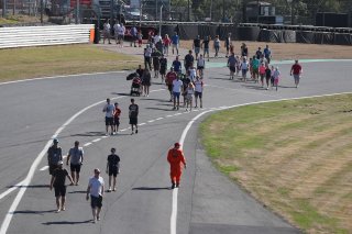 Fans on the pitwalk | Jakob Ebrey