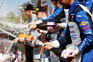Champagne on the podium  | JEP