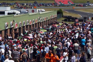 Pit Lane Walkabout  | Jakob Ebrey 