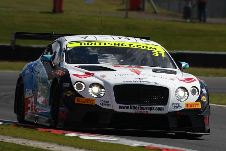 Morris still leading Sunoco Whelen Challenge despite Snetterton slip