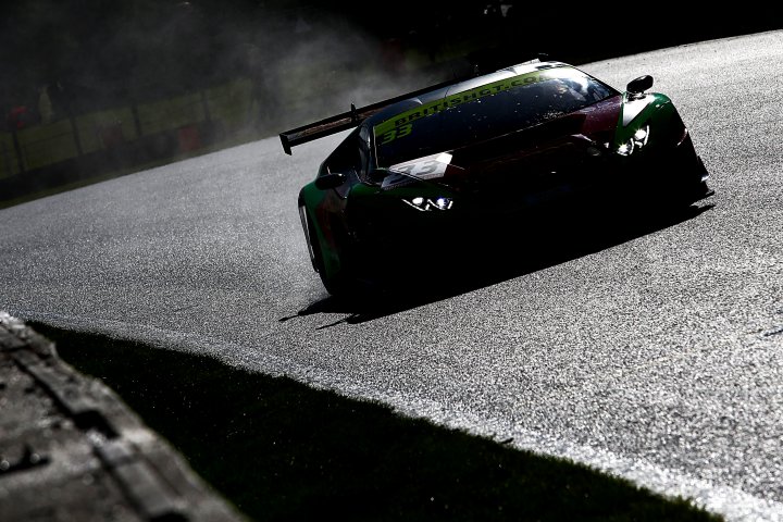 Minshaw/Keen and Moore/Nicoll-Jones overcome the elements to claim Brands Hatch poles