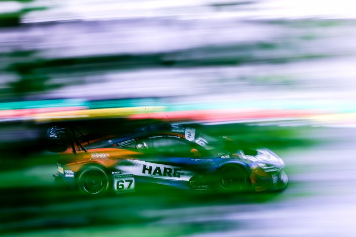 Clutton leaves it late to strike for fastest second practice time