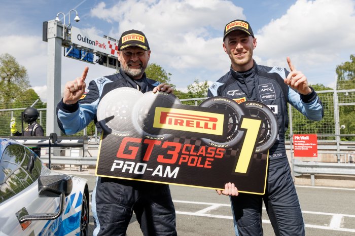 Oulton Park: Beechdean whips GT3 rivals as Innovation and Toro Verde share GT4 poles