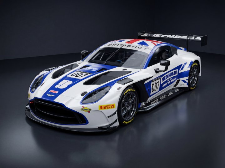 Gunn reunites with Howard and Beechdean AMR
