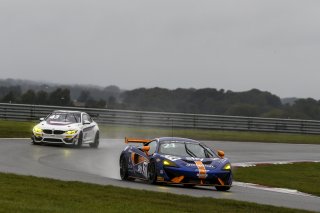 #21 Mia Flewitt / Euan Hankey - Balfe Motorsport McLaren 570S GT4
 | Jakob Ebrey
