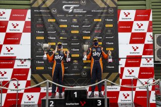 #21 Mia Flewitt / Euan Hankey - Balfe Motorsport McLaren 570S GT4
 | Jakob Ebrey