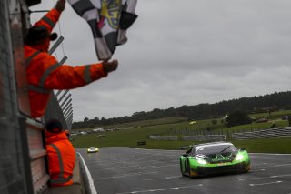 #72 Adam Balon / Phil Keen - Barwell Motorsport Lamborghini Huracan GT3 Evo
 | Jakob Ebrey