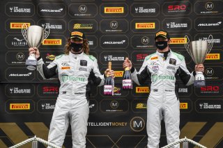 #72 Adam Balon / Phil Keen - Barwell Motorsport Lamborghini Huracan GT3 Evo
 | Jakob Ebrey