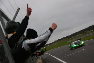 #72 Adam Balon / Phil Keen - Barwell Motorsport Lamborghini Huracan GT3 Evo
 | Jakob Ebrey