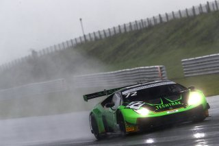 #72 Adam Balon / Phil Keen - Barwell Motorsport Lamborghini Huracan GT3 Evo
 | Jakob Ebrey