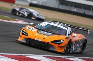 #96 Ollie Wilkinson / Lewis Proctor - Optimum Motorsport McLaren 720S GT3
 | www.jakobebrey.com