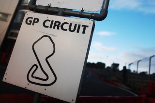 Brands Hatch
 | www.jakobebrey.com