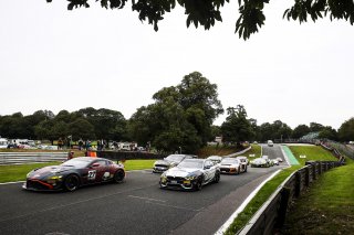 Start of Race 1 - Matt Topham / Darren Turner - Newbridge Motorsport Aston Martin Vantage AMR GT4 leads Will Burns / Gus Burton - Century Motorsport BMW M4 GT4
 | JEP