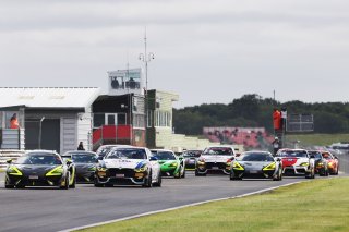 Alain Valente / Michael Benyahia - Team Rocket RJN McLaren 570S GT4 - Start
 | jep