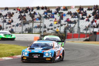 Kelvin Fletcher / Martin Plowman - JRM Racing Bentley Continental GT3
 | www.jakobebrey.com