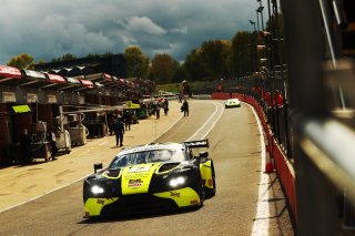 Andrew Howard / Jonny Adam - Beechdean AMR Aston Martin Vantage AMR GT3
 | Jakob Ebrey