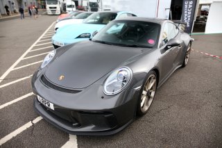 Porsche
 | www.jakobebrey.com