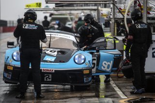 Nick Jones / Scott Malvern - Team Parker Racing Porsche 911 GT3 R
 | JEP
