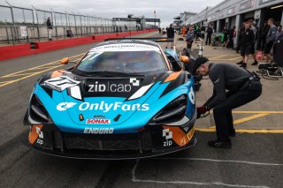 Morgan Tillbrook / Marcus Clutton - Enduro Motorsport McLaren 720S GT3
 | British GT/JEP