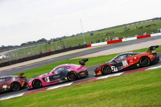 Ian Loggie / Yelmer Buurman - RAM Racing Mercedes-AMG GT3 and Mia Flewitt / Euan Hankey - Team Rocket RJN McLaren 720S GT3
 | JEP