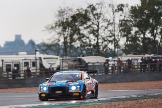 Kelvin Fletcher / Martin Plowman - Paddock Motorsport Bentley Continental GT3
 | James Roberts